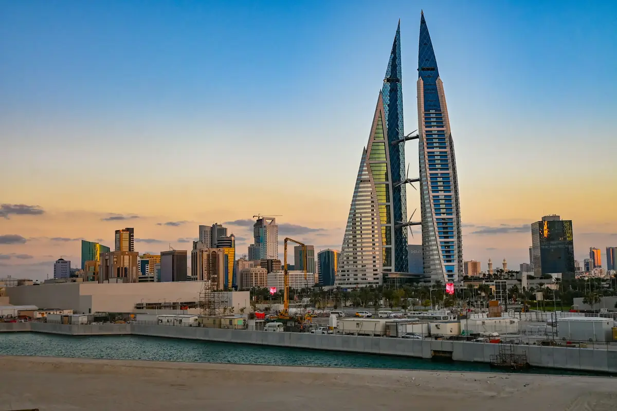 أبراج المنامة عند الغروب