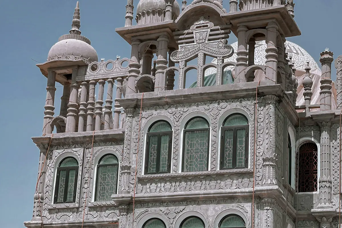 مبنى تراثي مزخرف في النماص
